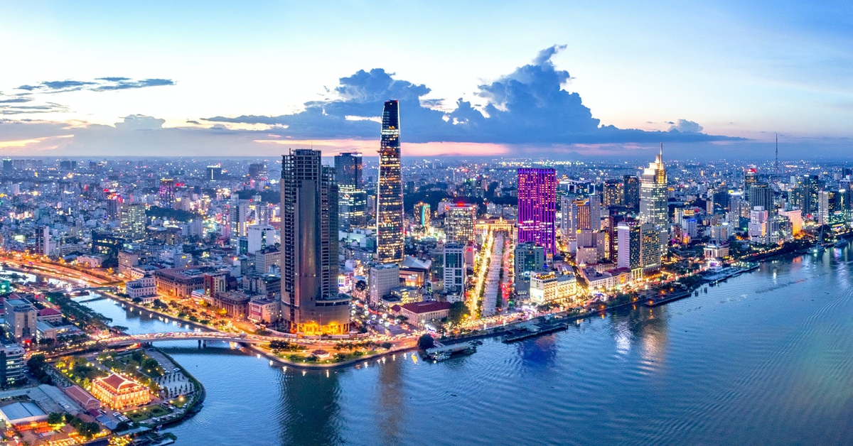 Thủ tướng duyệt điều chỉnh quy hoạch chung TP.HCM: Đường bộ, đường sắt, metro... đều mở các hướng