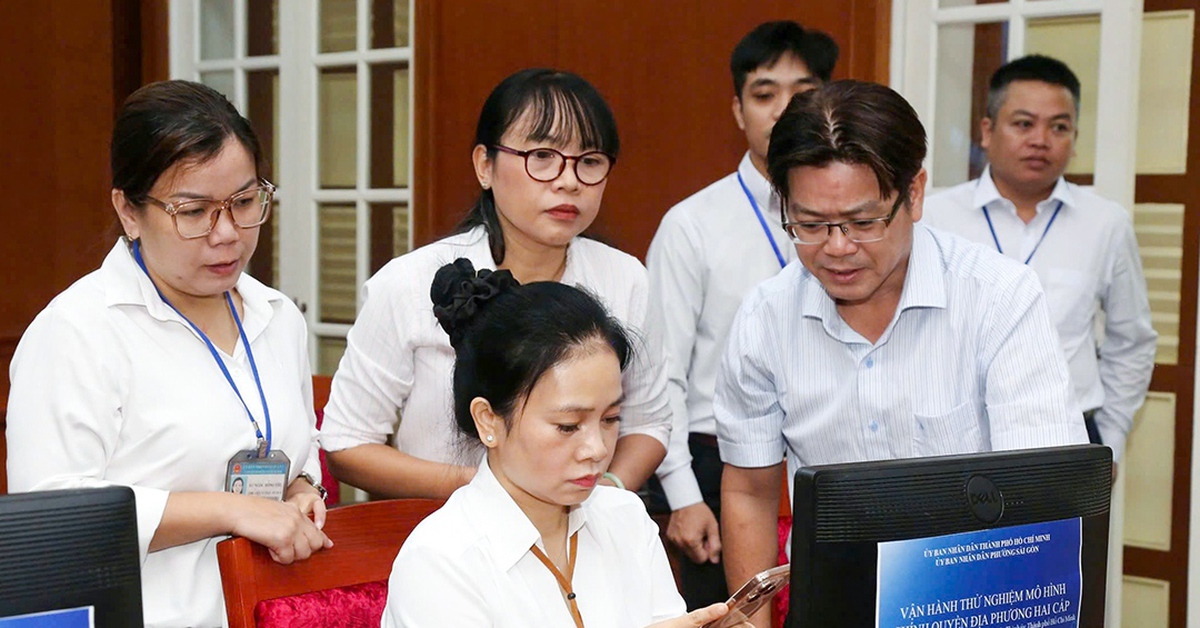 Sáng nay 12-6, 102 phường, xã mới của TP.HCM chính thức 'chạy thử'
