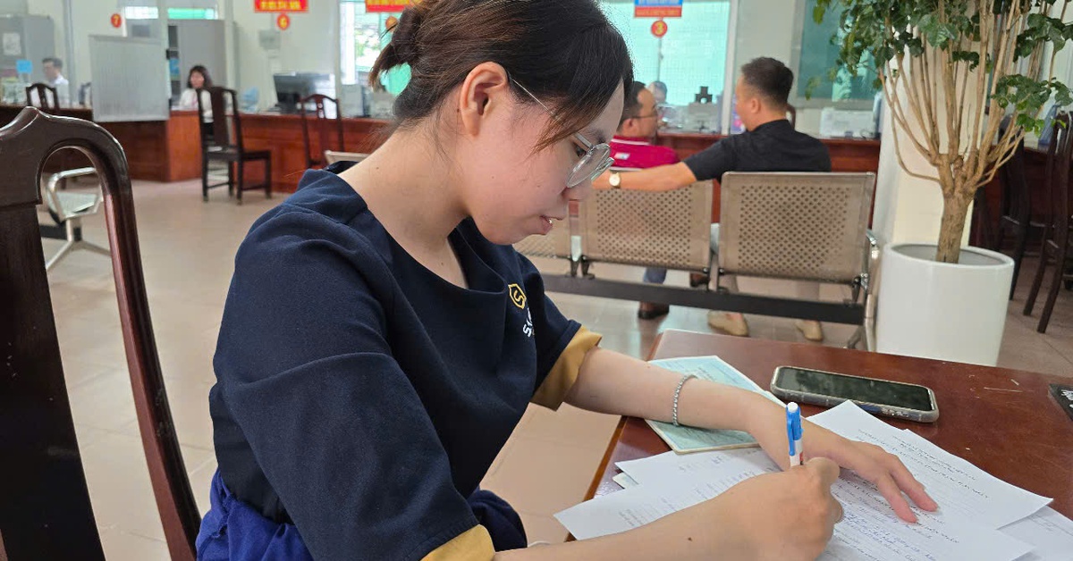 Hồ sơ hành chính tồn đọng sẽ được giải quyết ra sao trong giai đoạn giao thời?
