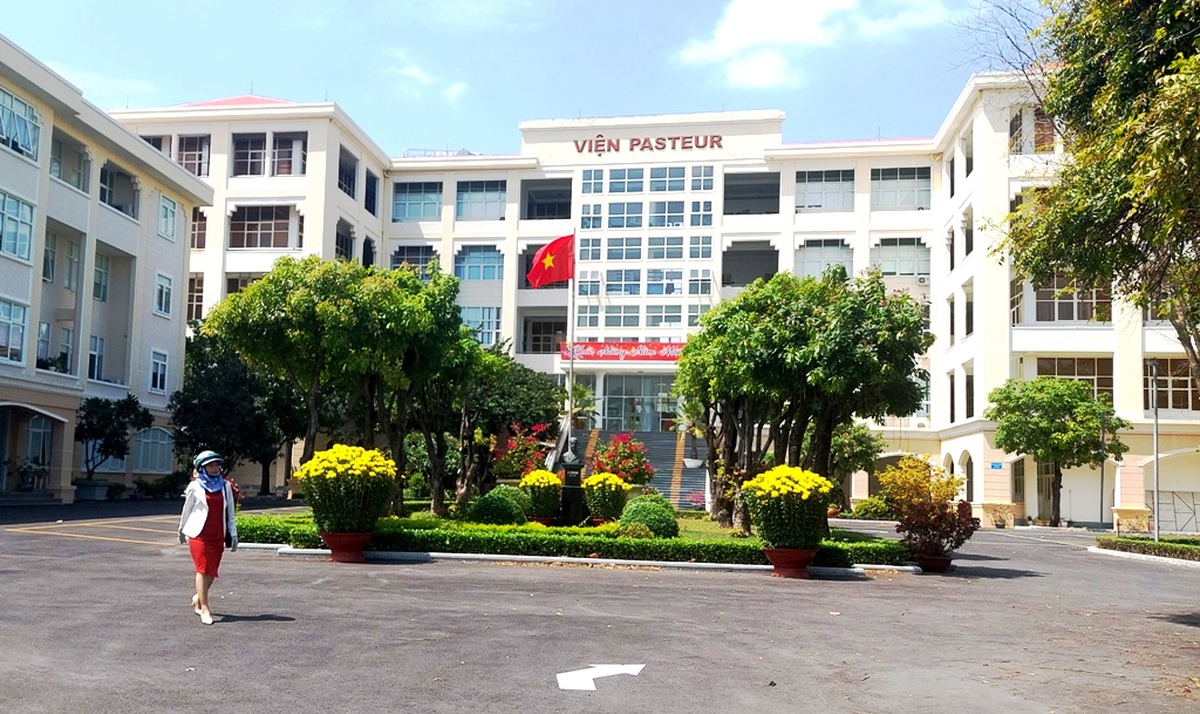 Đề nghị tặng huân chương cho giáo sư Nhật 20 năm nghiên cứu bệnh truyền nhiễm ở Việt Nam