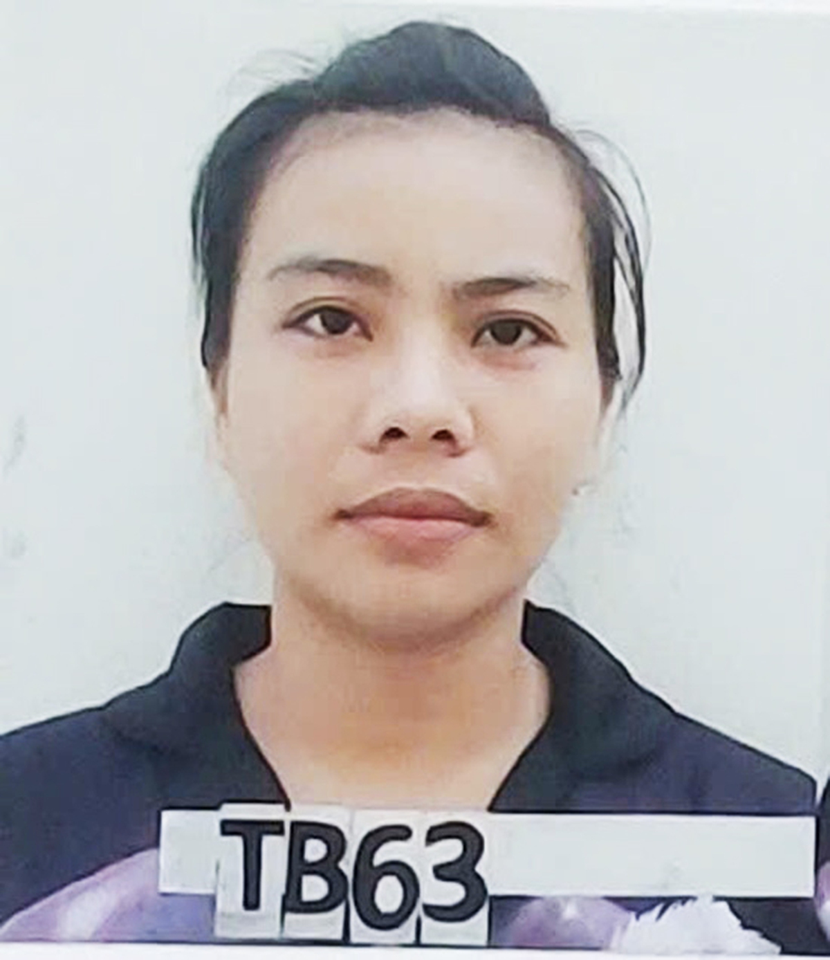 Bắt một phụ nữ bán ma túy, cho người nghiện ‘phê’ tại phòng ngủ của mình