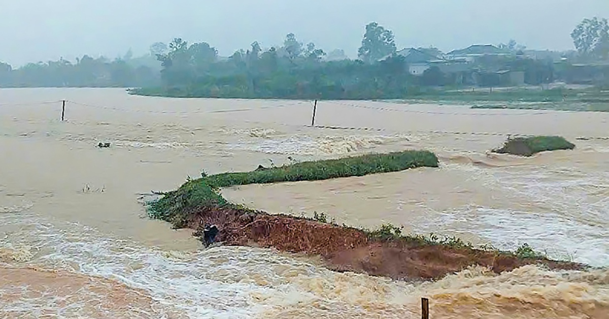 Vỡ đập thủy lợi chứa 500.000m³ nước, vùng hạ du Lệ Thủy cảnh báo khẩn