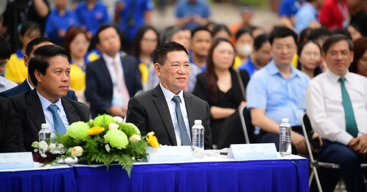 Lễ hội không tiền mặt khai mạc, hướng tới 'không tiền mặt - không rào cản - không giới hạn'
