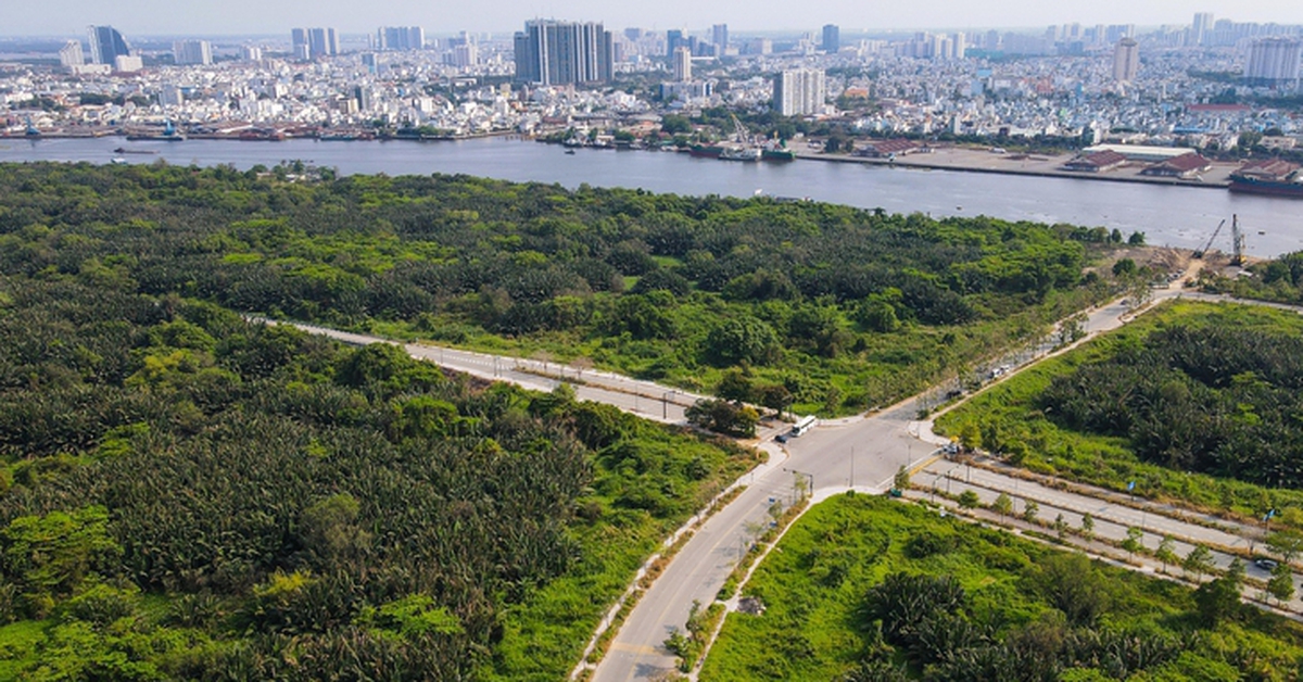Kiến nghị gỡ vướng mặt bằng, đẩy nhanh tiến độ 4 tuyến đường ở Thủ Thiêm