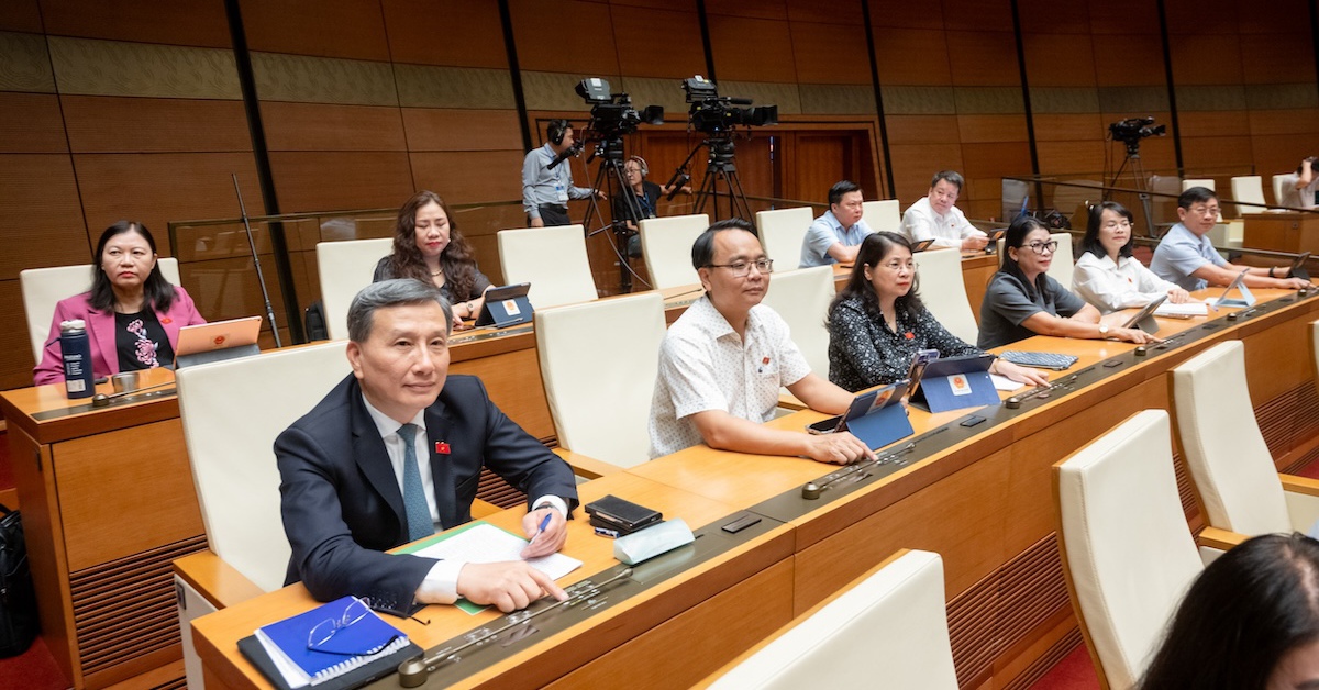 Quốc hội thông qua Luật Hóa chất sửa đổi: Quy định kiểm soát chặt mua bán hóa chất