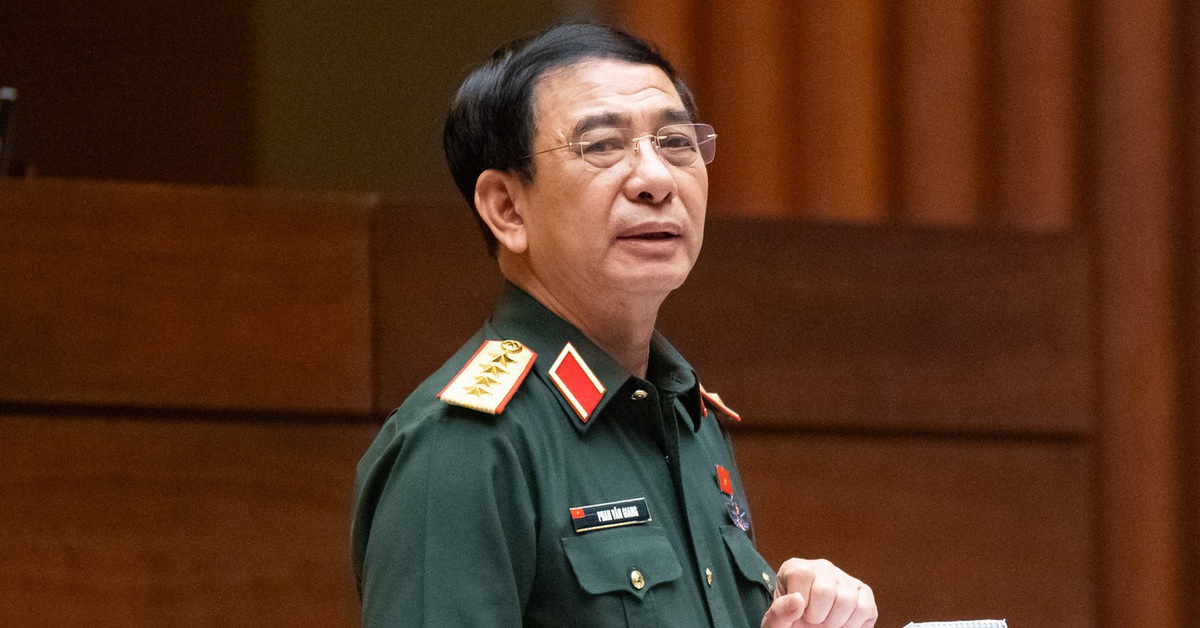Đại tướng Phan Văn Giang giải thích việc chưa đưa sĩ quan quân đội về cấp xã