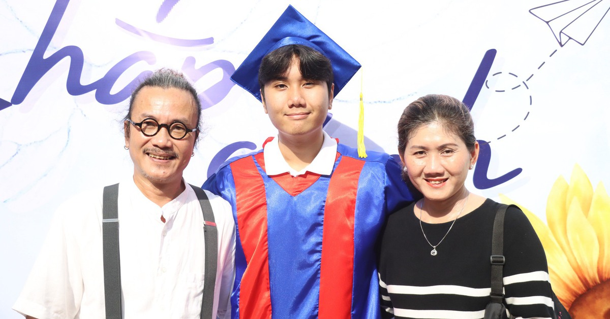 Lễ tri ân và trưởng thành tại Trường THPT Ten Lơ Man: Hãy sống tử tế và biết yêu thương