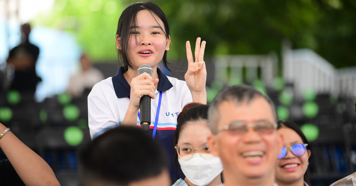 Làm 10 tiêu hết 9, làm sao quản lý tài chính cá nhân hiệu quả?