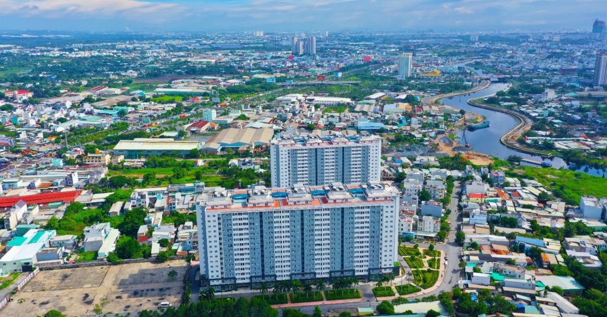 TP.HCM: Trục giao thông xuyên suốt ven kênh dần thành hình