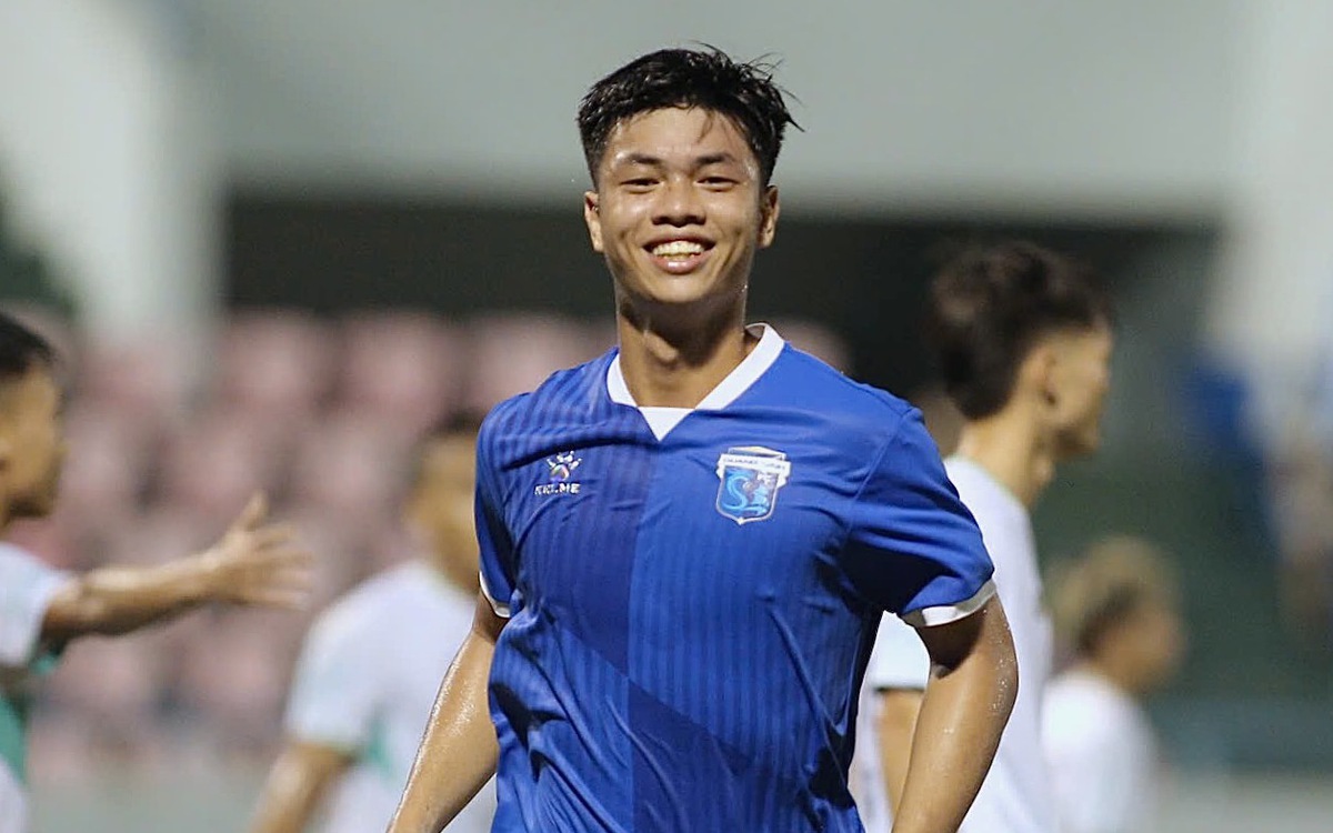 CLB Quảng Ninh thăng hạng sớm, trở lại với bóng đá chuyên nghiệp