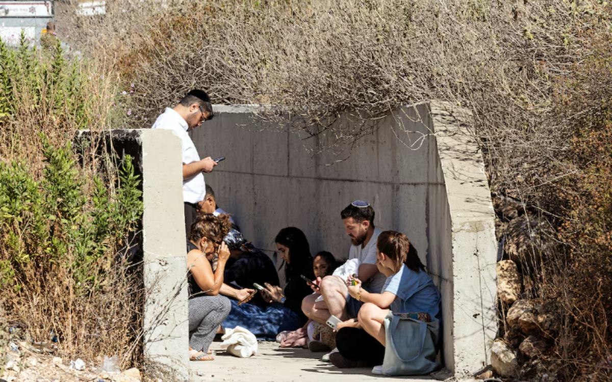 Nhiều nước gấp rút di tản công dân, Iran và Israel đồng loạt phát cảnh báo sơ tán