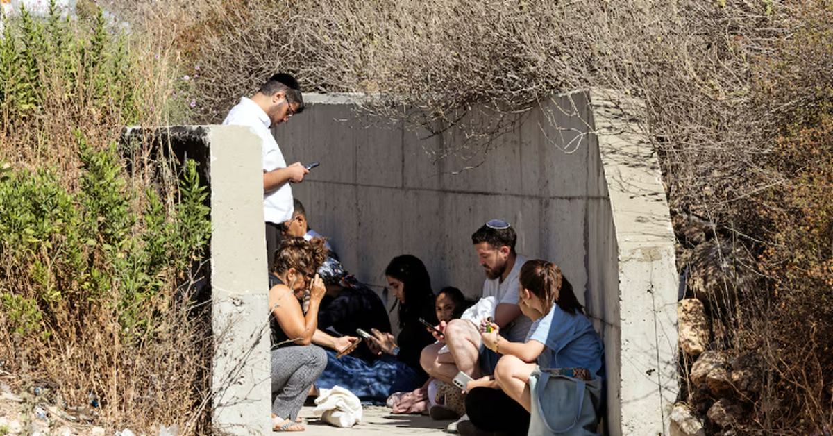 Nhiều nước gấp rút di tản công dân, Iran và Israel đồng loạt phát cảnh báo sơ tán
