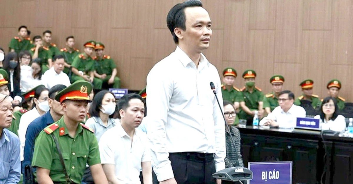 Ba anh em ông Trịnh Văn Quyết hầu tòa phúc thẩm sau khi nộp đủ hơn 2.470 tỉ