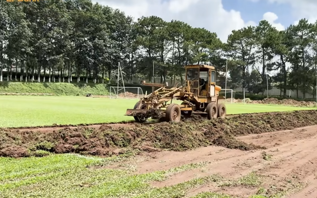 CLB Hoàng Anh Gia Lai thay mặt sân tập sau hơn 20 năm