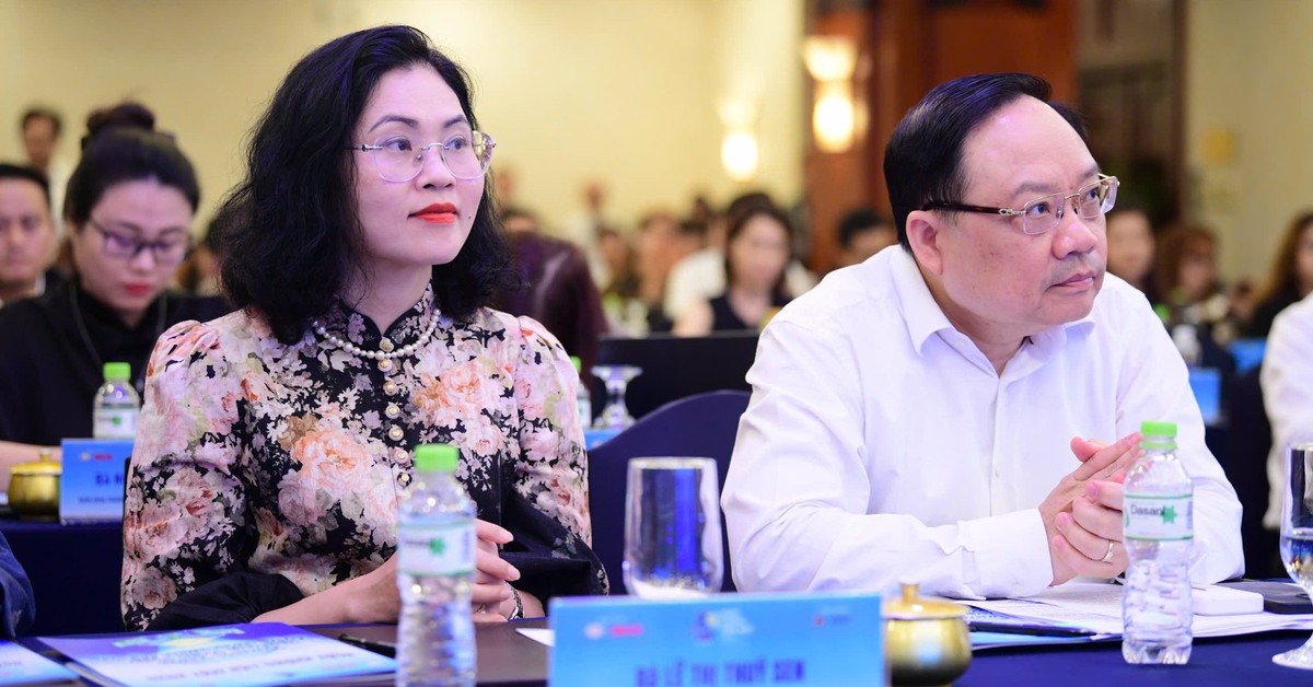Thanh toán không tiền mặt góp phần tạo ra giá trị mới cho nền kinh tế