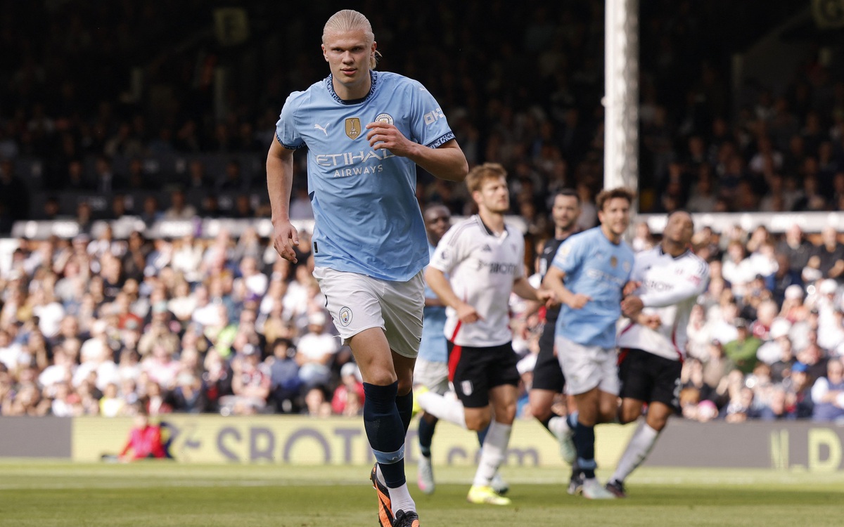 Ban tổ chức Giải Ngoại hạng Anh xử phạt Man City