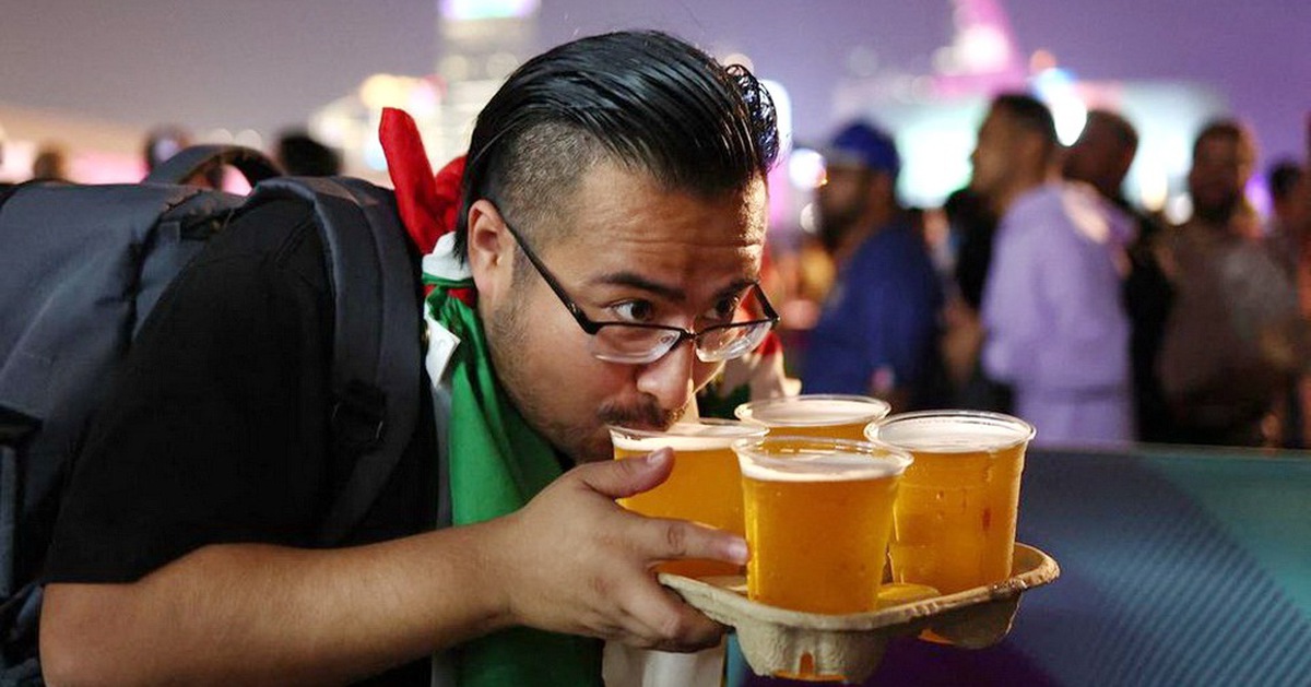 FIFA Club World Cup ế vé vì... giá cả bia bọt