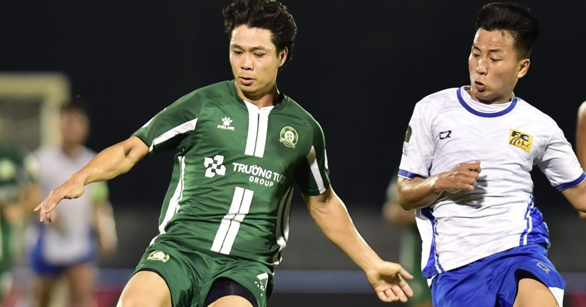 Công Phượng bình phục đúng lúc quan trọng