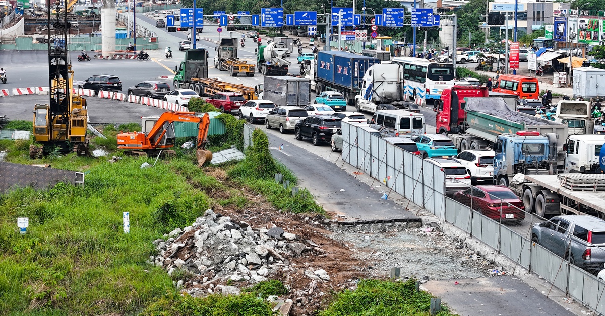 Nút giao An Phú nguy cơ chậm tiến độ: Do mặt bằng hay tổ chức thi công thiếu quyết liệt?