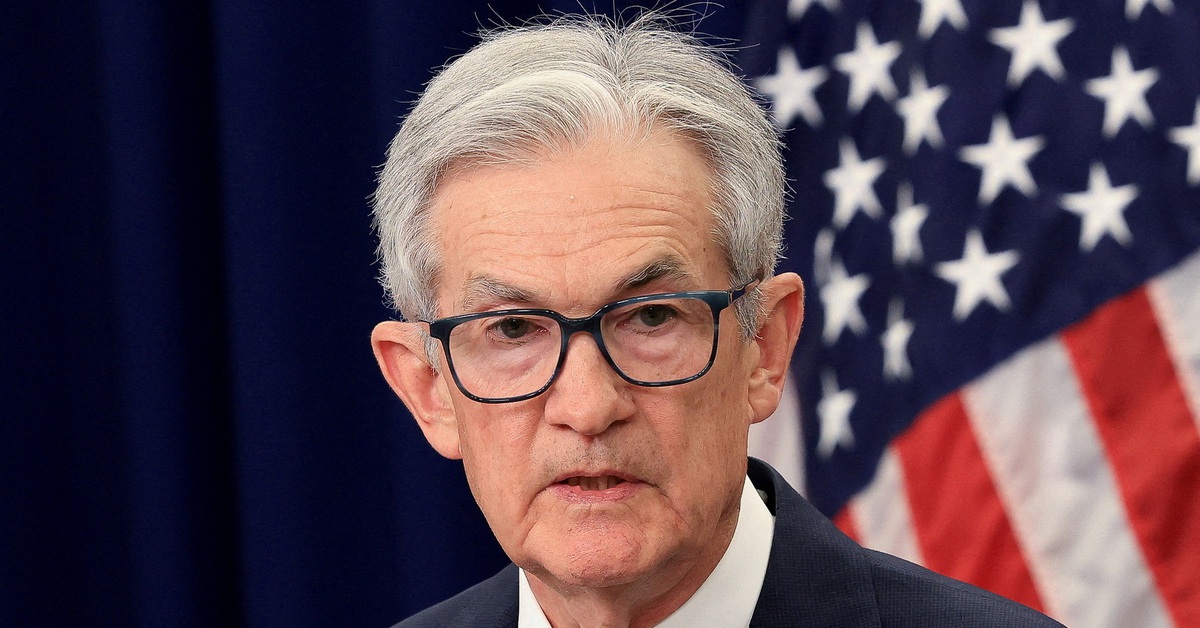 Ông Trump lại dọa sa thải chủ tịch Fed