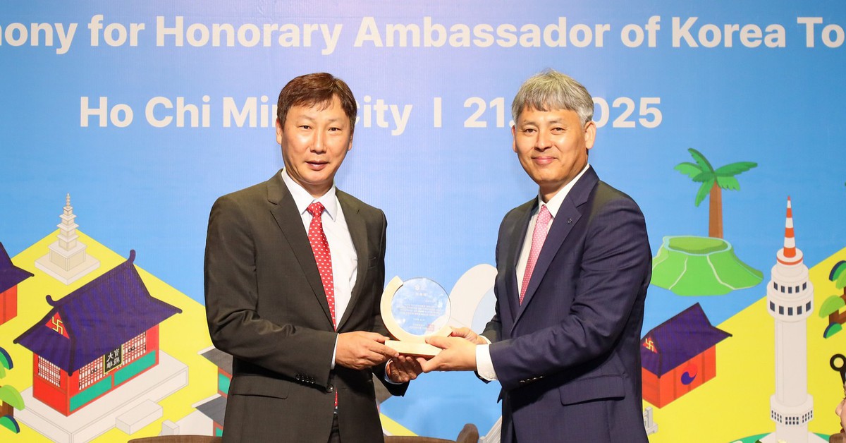 HLV Kim Sang Sik đảm nhiệm vai trò mới