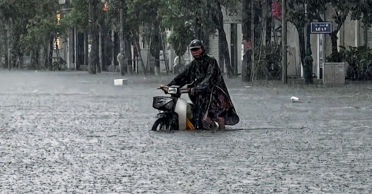 Thủ phủ tỉnh Bắc Giang lại ngập sâu sau mưa lớn