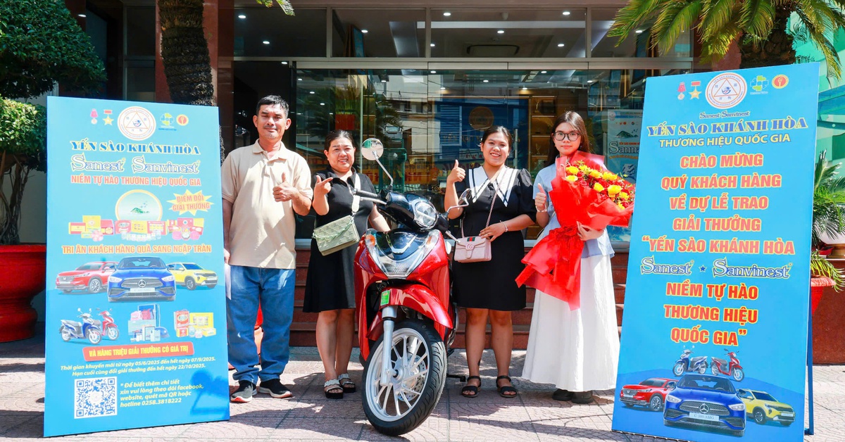 Yến sào Khánh Hòa tặng xe máy tri ân khách hàng