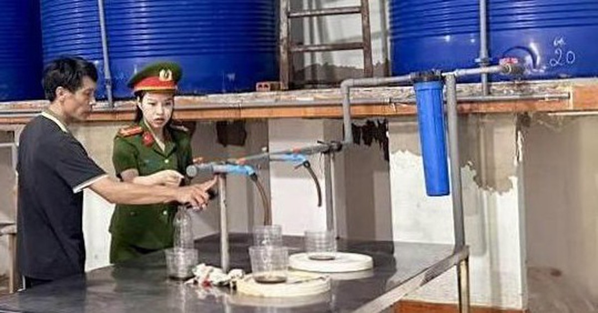 Vụ ngàn chai nước mắm vứt ven đường: Xử lý nghiêm, khuyên dùng nước mắm truyền thống