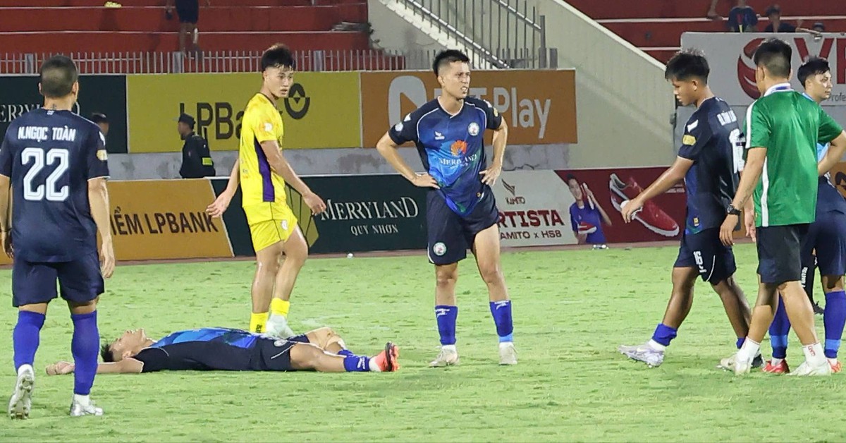 Thất bại 2-4 trước CLB Hà Nội, Bình Định chính thức chia tay V-League