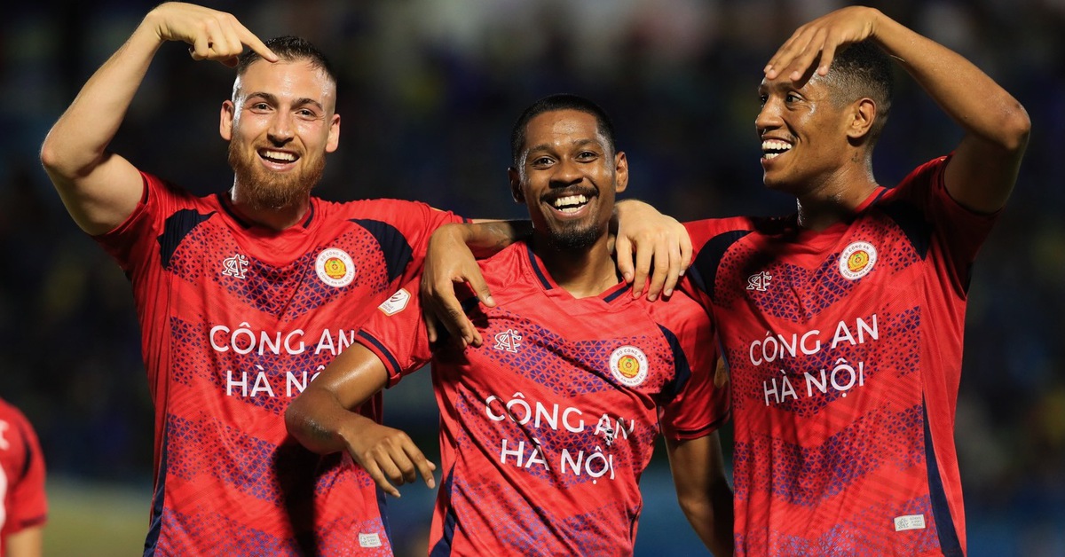 CLB Công An Hà Nội giành hạng 3 V-League 2024 - 2025