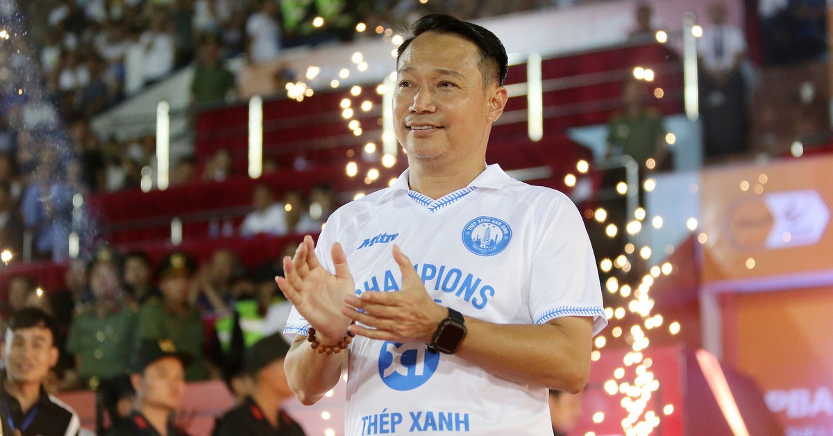 HLV Vũ Hồng Việt: Đoàn kết khiến CLB Nam Định vô địch V-League