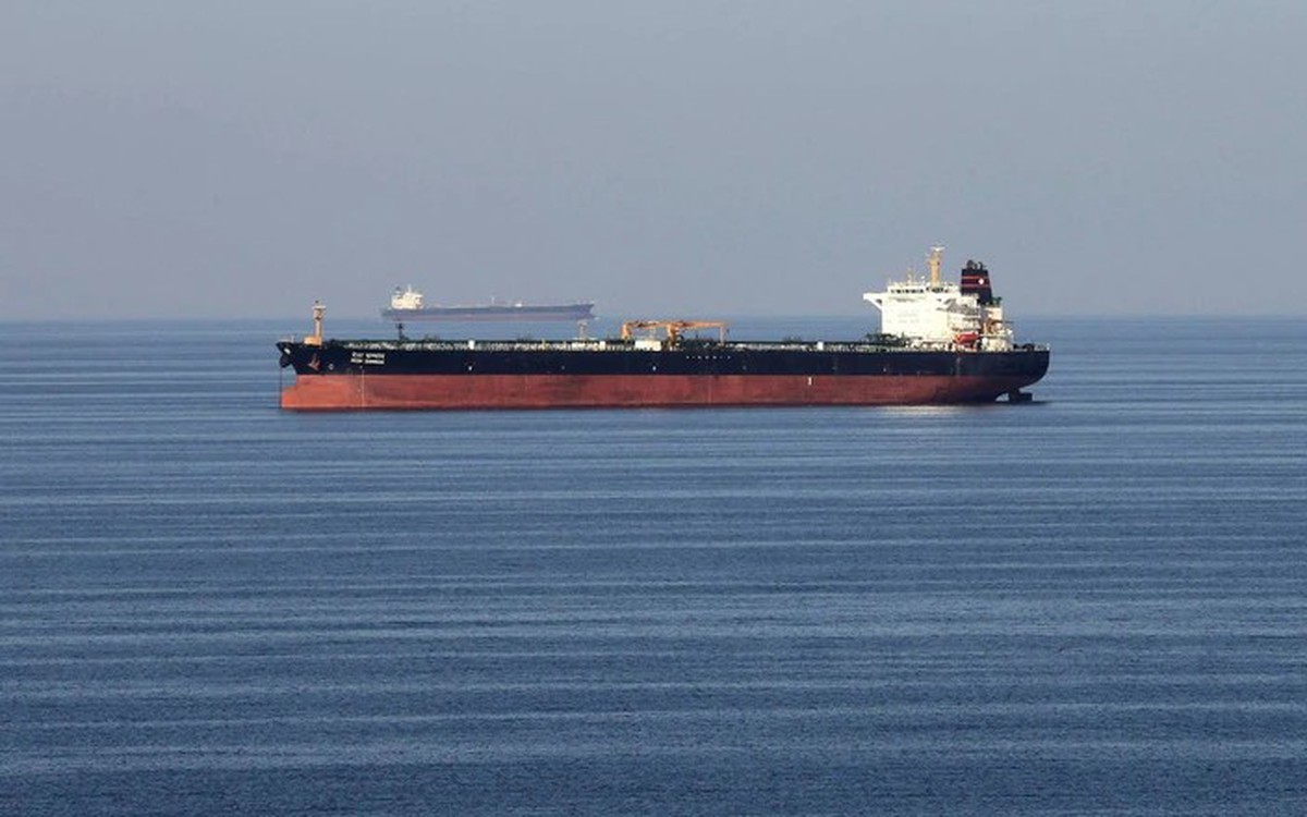 Quốc hội Iran bỏ phiếu ủng hộ việc đóng eo biển Hormuz