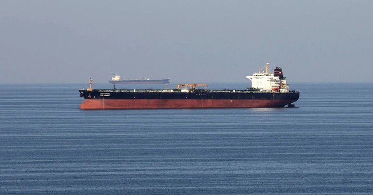 Quốc hội Iran bỏ phiếu ủng hộ việc đóng eo biển Hormuz