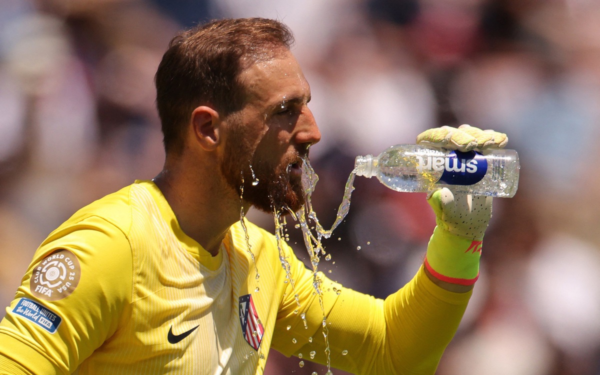 FIFA Club World Cup 2025 đấu lúc 12h trưa, vì sao?