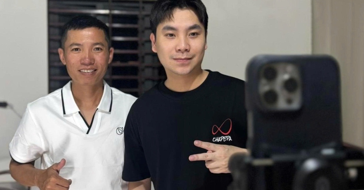 Hai thành viên Team châu Phi livestream, khán giả réo ngay vụ Quang Linh Vlogs