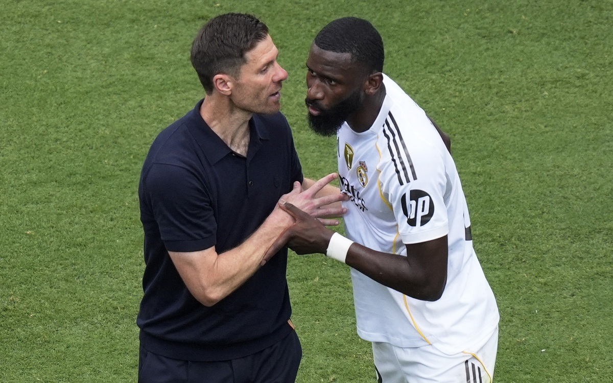 Trung vệ Real Madrid tố bị phân biệt chủng tộc tại FIFA Club World Cup