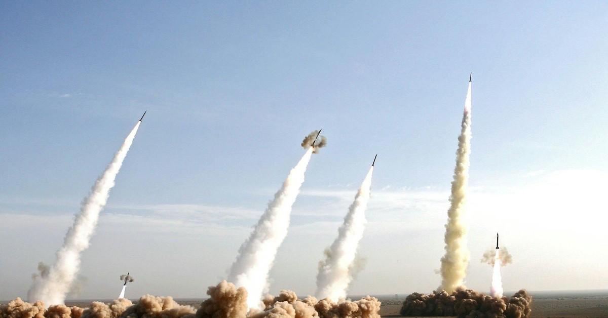 Iran phóng 6 tên lửa đạn đạo tấn công căn cứ Mỹ tại Qatar?