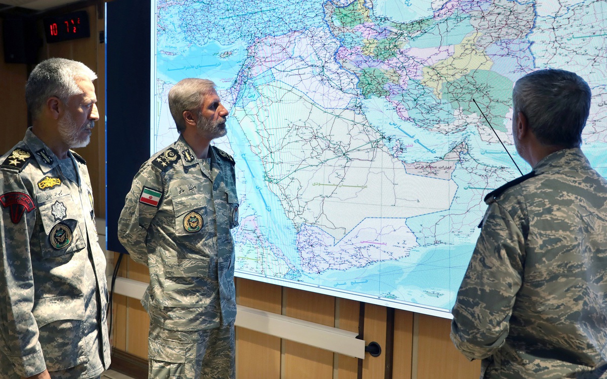 WSJ: Mỹ bí mật gửi thông điệp để Iran kiềm chế sau khi ném bom