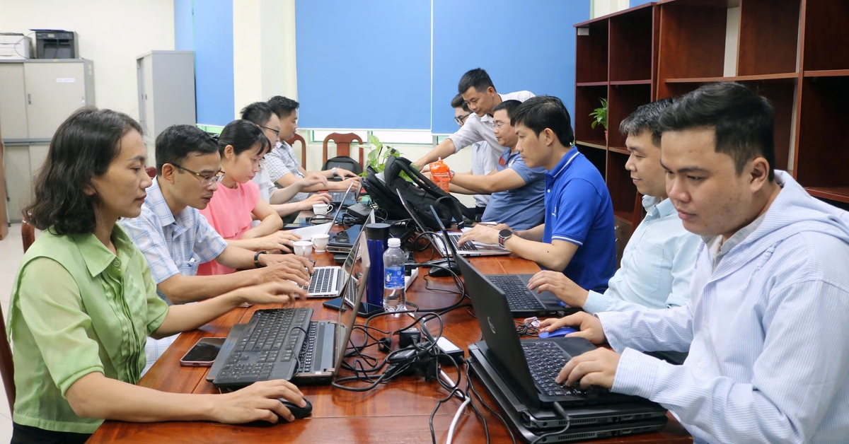 Cán bộ xã, sở ngành tập dùng phần mềm quản lý đất đai trước khi sáp nhập