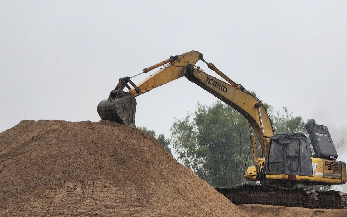 Đấu giá mỏ cát: Quảng Ngãi đề nghị công an giám sát, trúng mà trả mỏ sẽ bị cấm