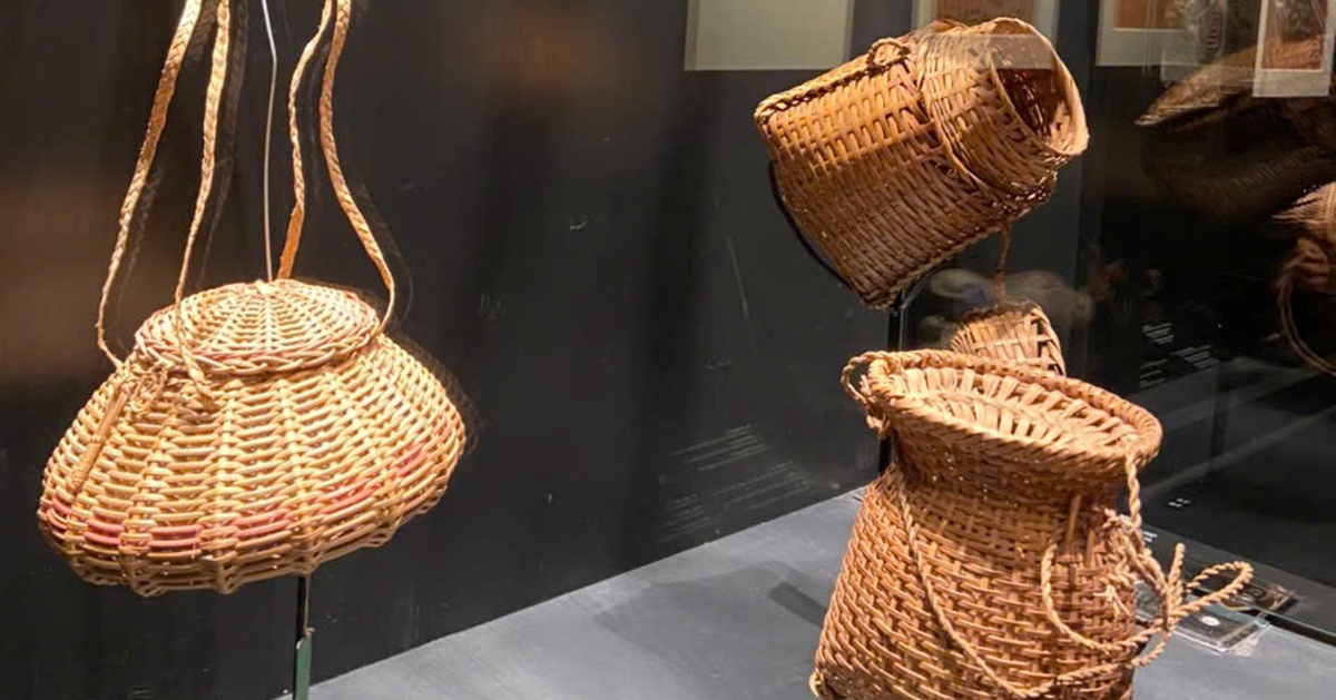Giỏ cua, giỏ cá vào không gian trang trọng của Bảo tàng Mỹ thuật Việt Nam