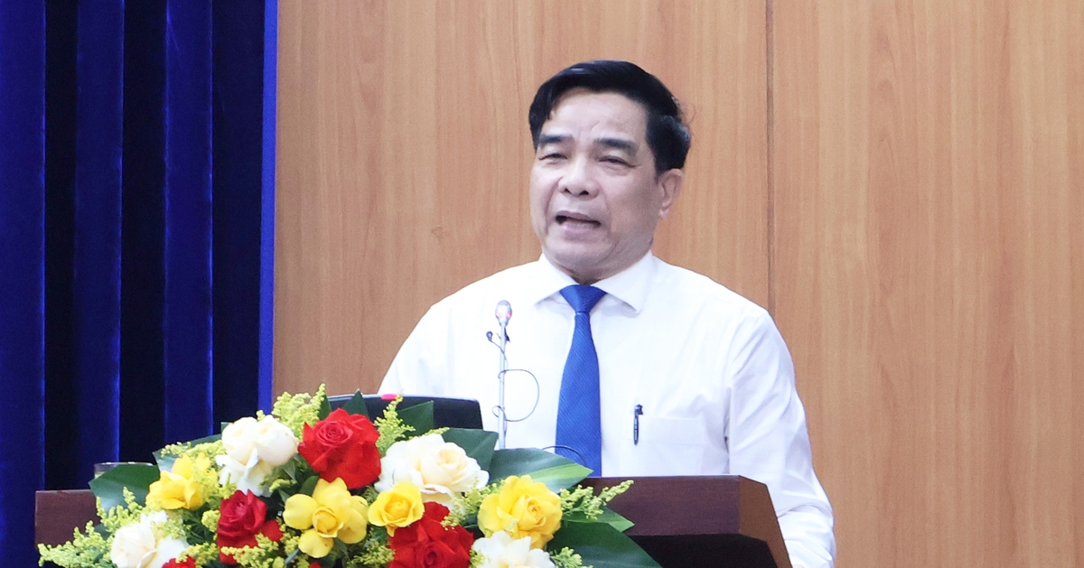 Chủ tịch UBND tỉnh Quảng Nam Lê Văn Dũng nghỉ hưu trước tuổi