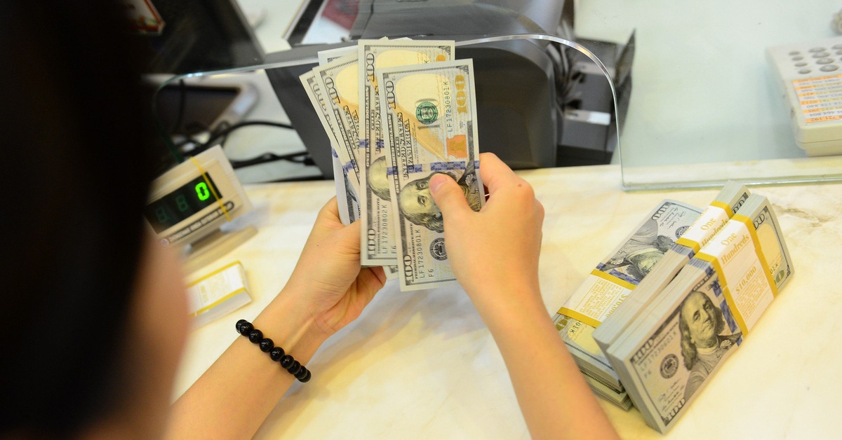 Tin tức sáng 25-6: Quốc hội thông qua nhiều luật, họp công tác nhân sự; Tỉ giá USD lại 'nổi sóng'