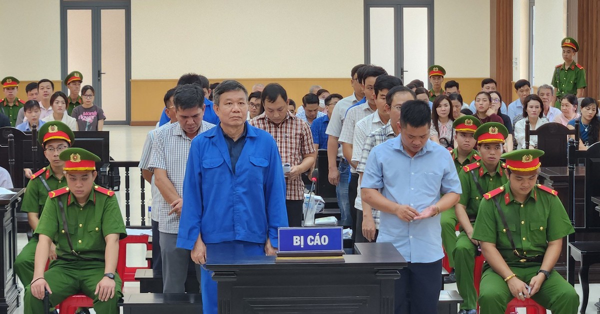 Cựu giám đốc Ban quản lý dự án tỉnh An Giang bị phạt 5 năm 6 tháng tù