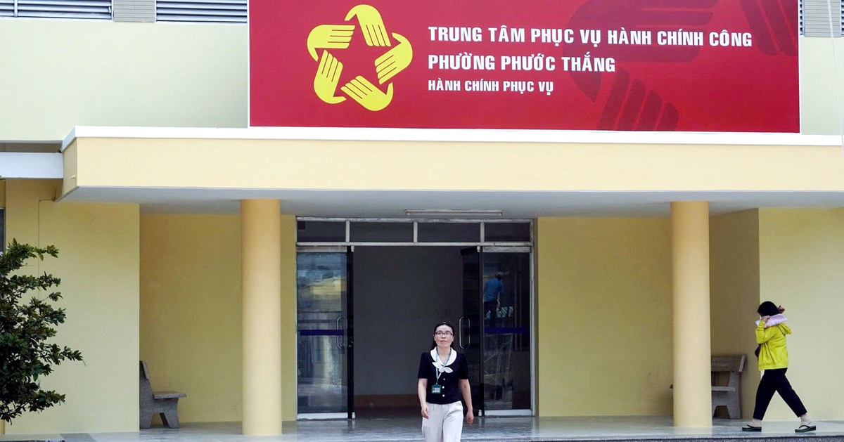 Trụ sở xã, phường tại Vũng Tàu đã có bảng 'trung tâm phục vụ hành chính công' mới thuộc TP.HCM