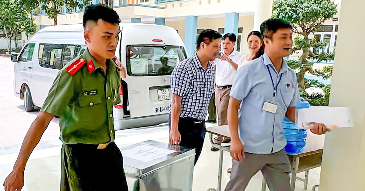 Điểm thi tốt nghiệp THPT xa nhất Thanh Hóa đã nhận đề thi an toàn