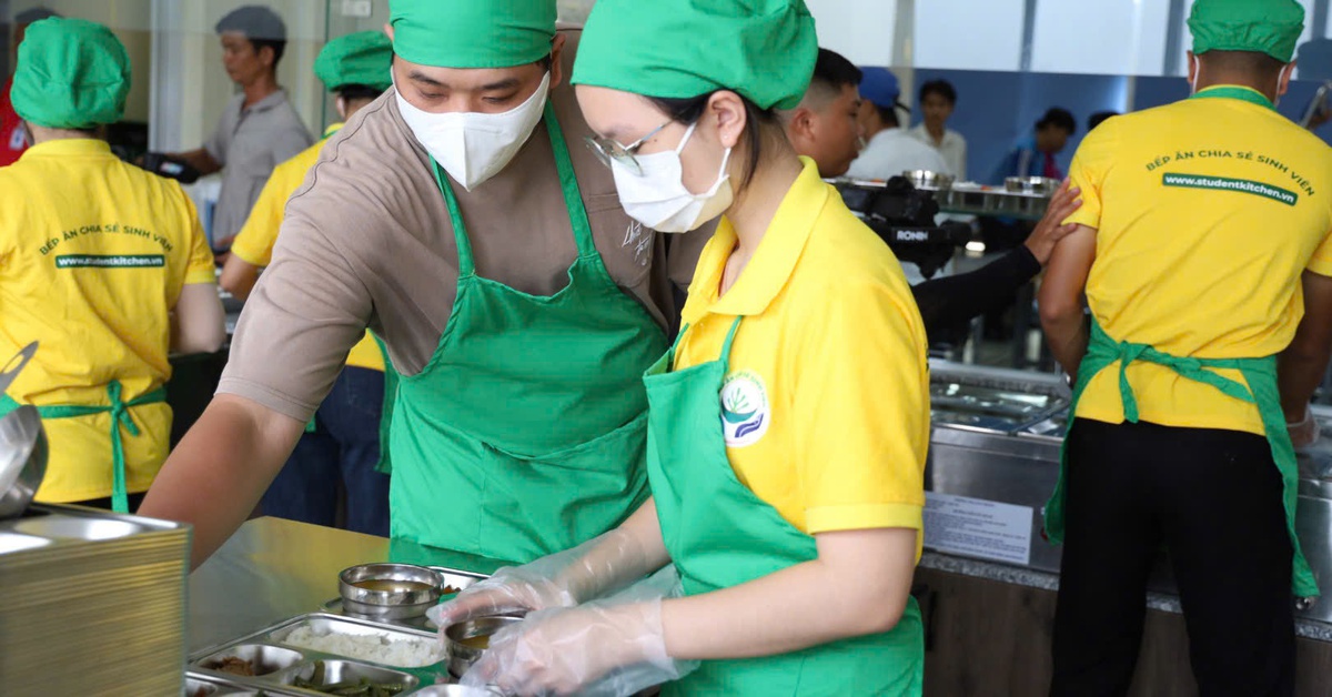 Hơn 1 tỉ đồng xây bếp ăn hỗ trợ sinh viên khó khăn tại Đại học Quốc gia TP.HCM