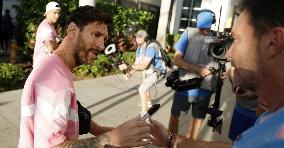 Thu nhập 'khủng' của Messi ở Mỹ 'khủng' cỡ nào?