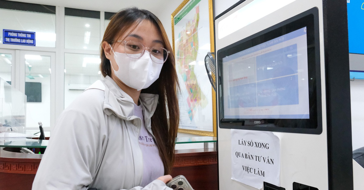 Thời gian chờ hưởng trợ cấp thất nghiệp rút ngắn, mức đóng bảo hiểm thất nghiệp sẽ giảm