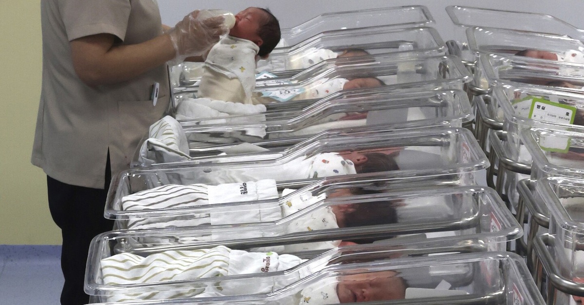 Hàn Quốc: Không giới hạn độ dài khi khai sinh tên trẻ trong gia đình đa văn hóa